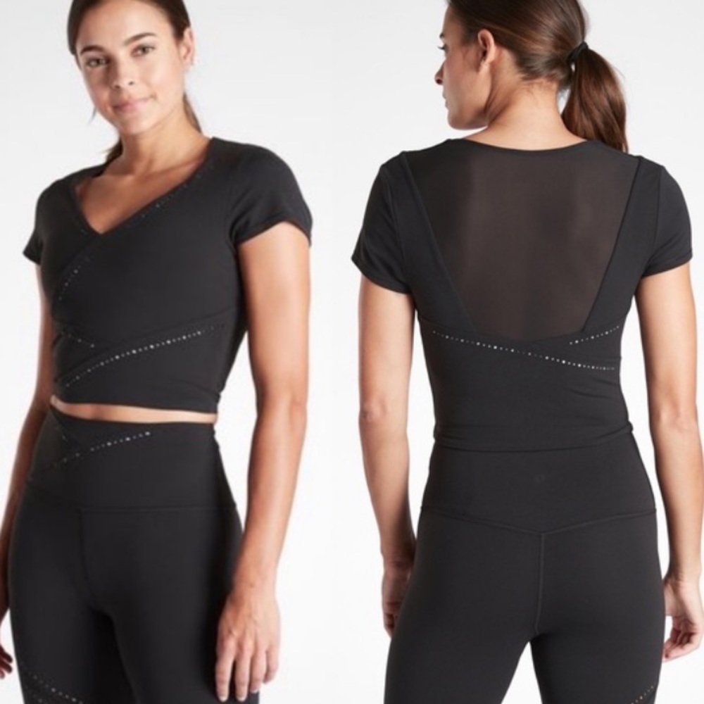 Athleta l NWT It’s A Wrap Workout Tee Size XL